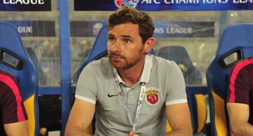 إيقاف بواش 8 مباريات بالدوري الصيني 